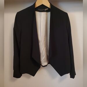 Alice + Olivia Employed Open Front black blazer. Size 8. Classic and classy.
